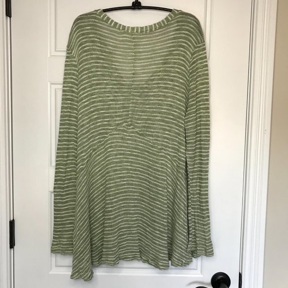 Honey Belle Women's Rayon Blend Green Striped V-Neck Relaxed Sweater Size Large - Picture 3 of 9